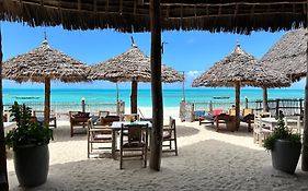 Bahari Beach Bungalows